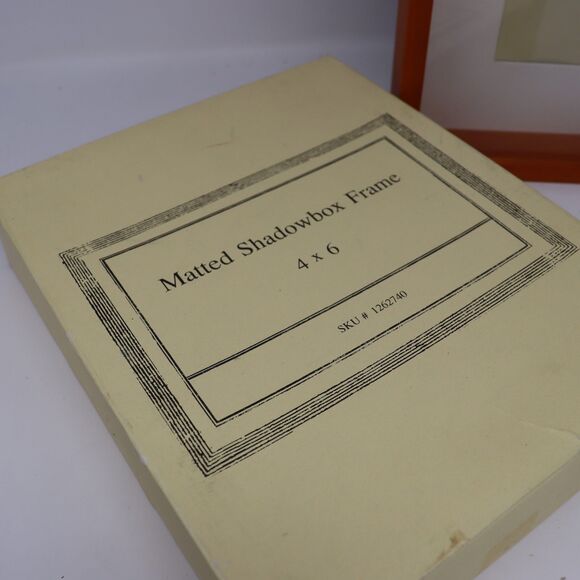 Pottery Barn Picture Frame Shadow Box 4 x 6 Wall Mount Free Standing Wood - Picture 3 of 3